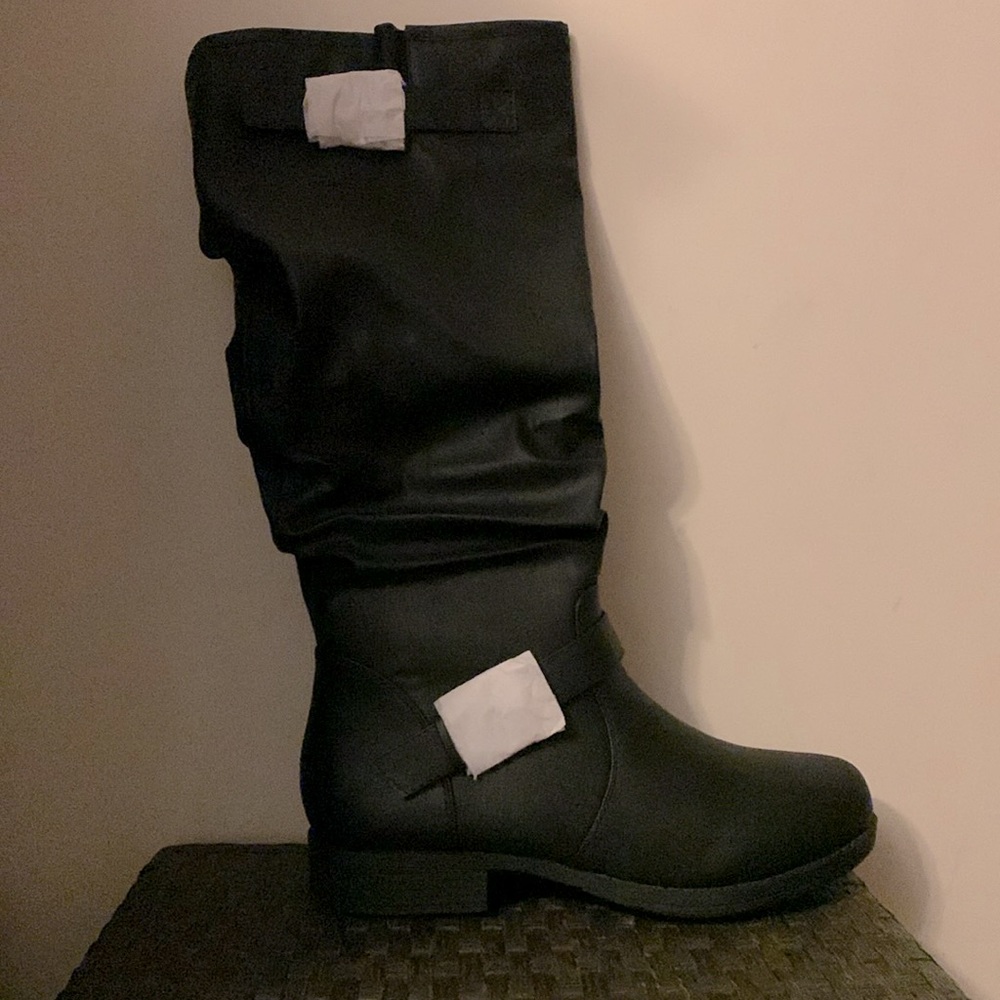Journee Collection Stormy boots